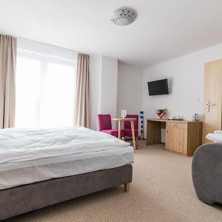 Magnolia Pokoje I Apartamenty Debki Dębki Exterior foto