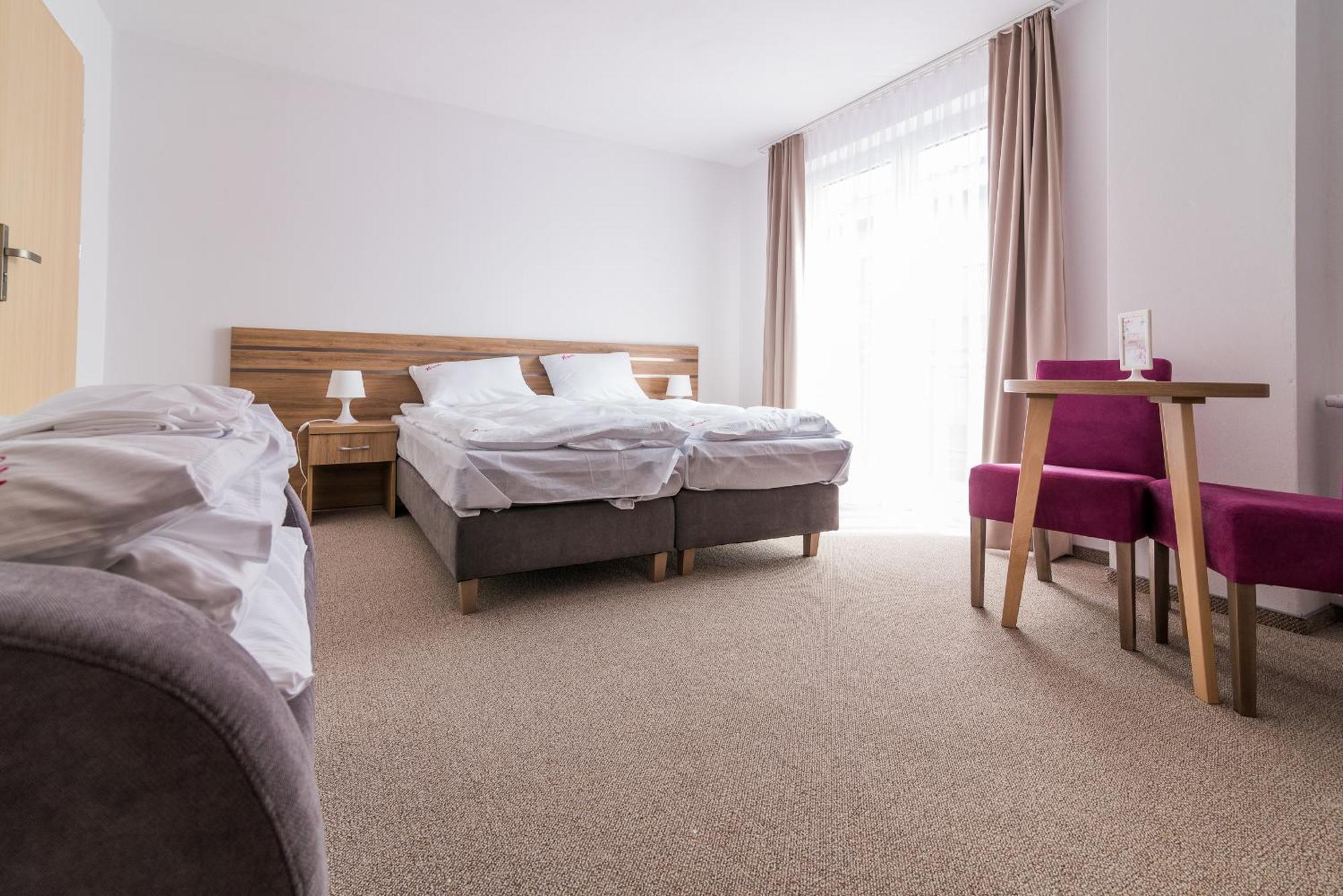 Magnolia Pokoje I Apartamenty Debki Dębki Exterior foto