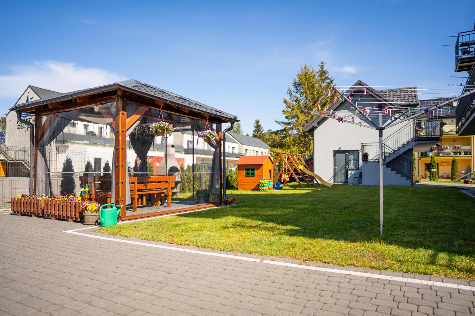 Magnolia Pokoje I Apartamenty Debki Dębki Exterior foto