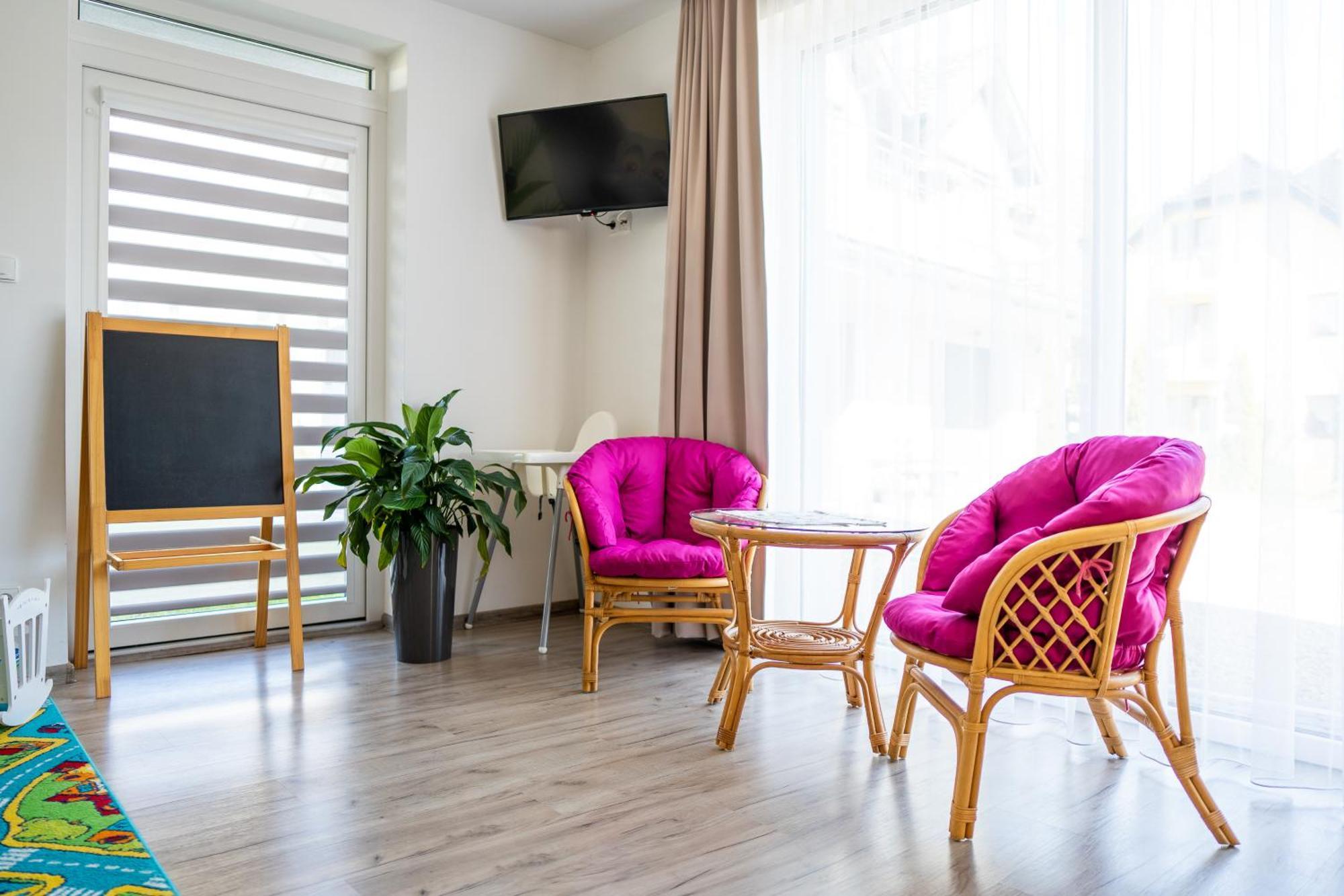 Magnolia Pokoje I Apartamenty Debki Dębki Exterior foto