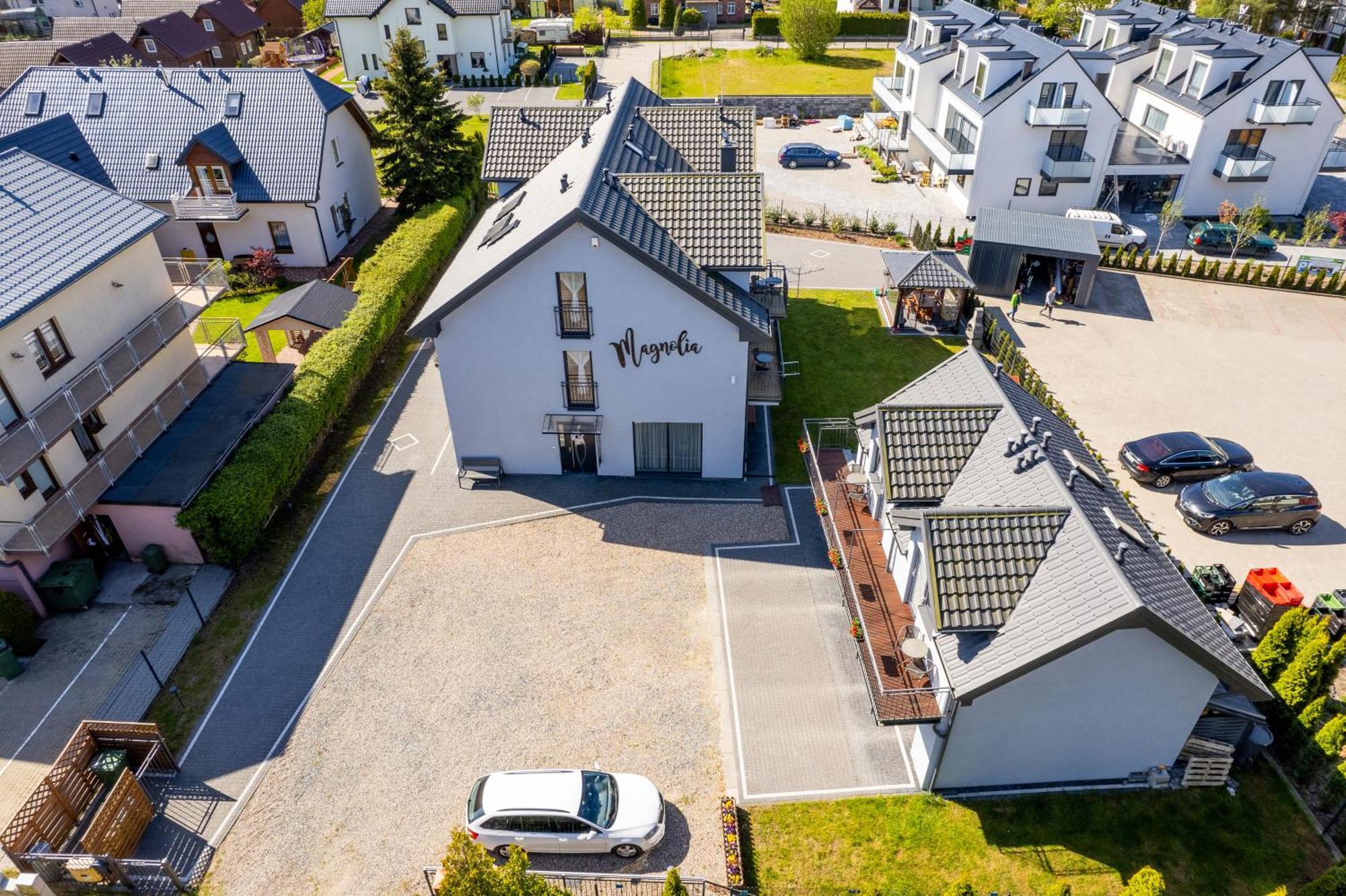 Magnolia Pokoje I Apartamenty Debki Dębki Exterior foto