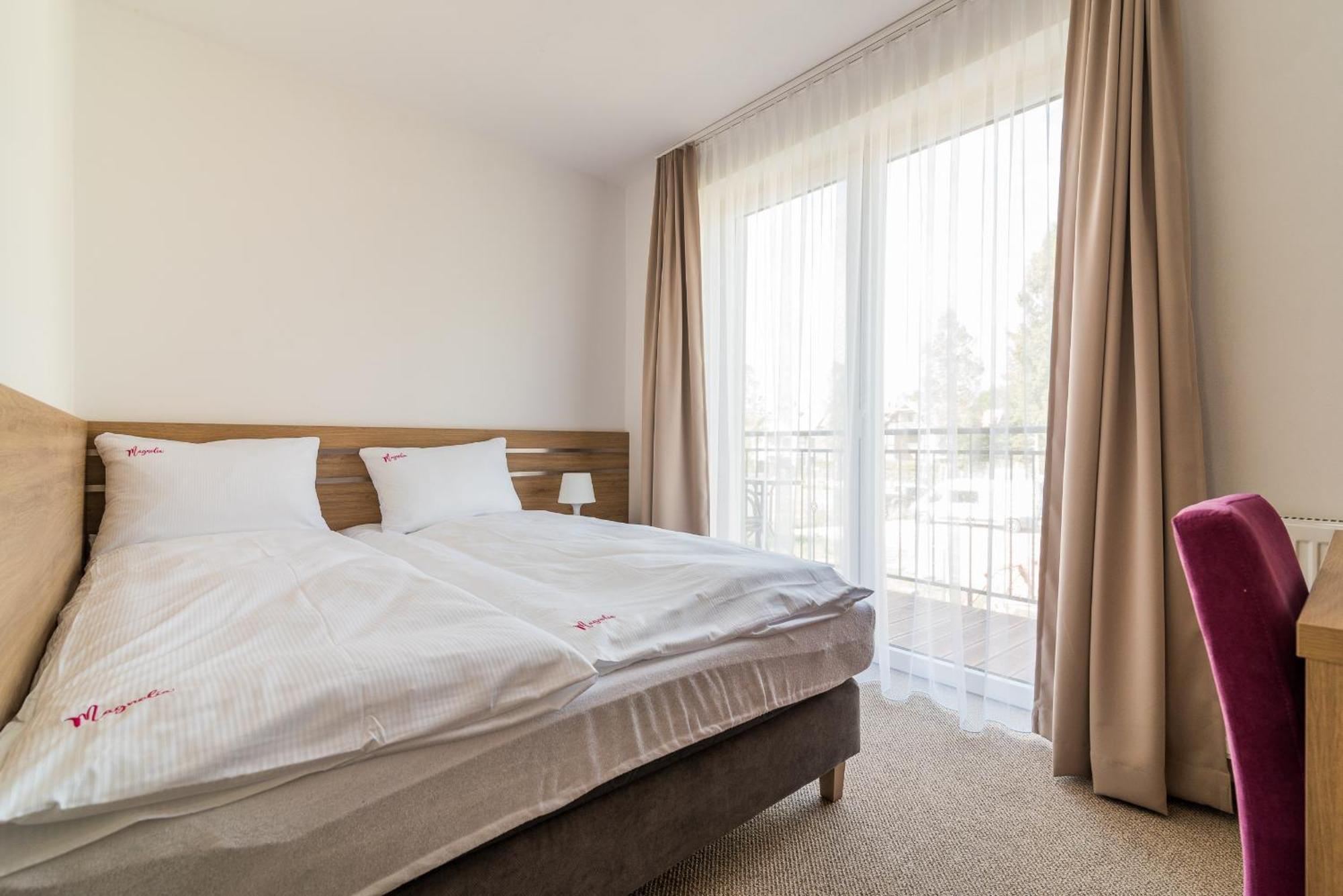 Magnolia Pokoje I Apartamenty Debki Dębki Exterior foto