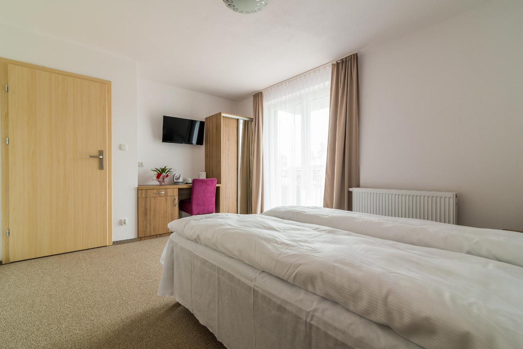 Magnolia Pokoje I Apartamenty Debki Dębki Exterior foto