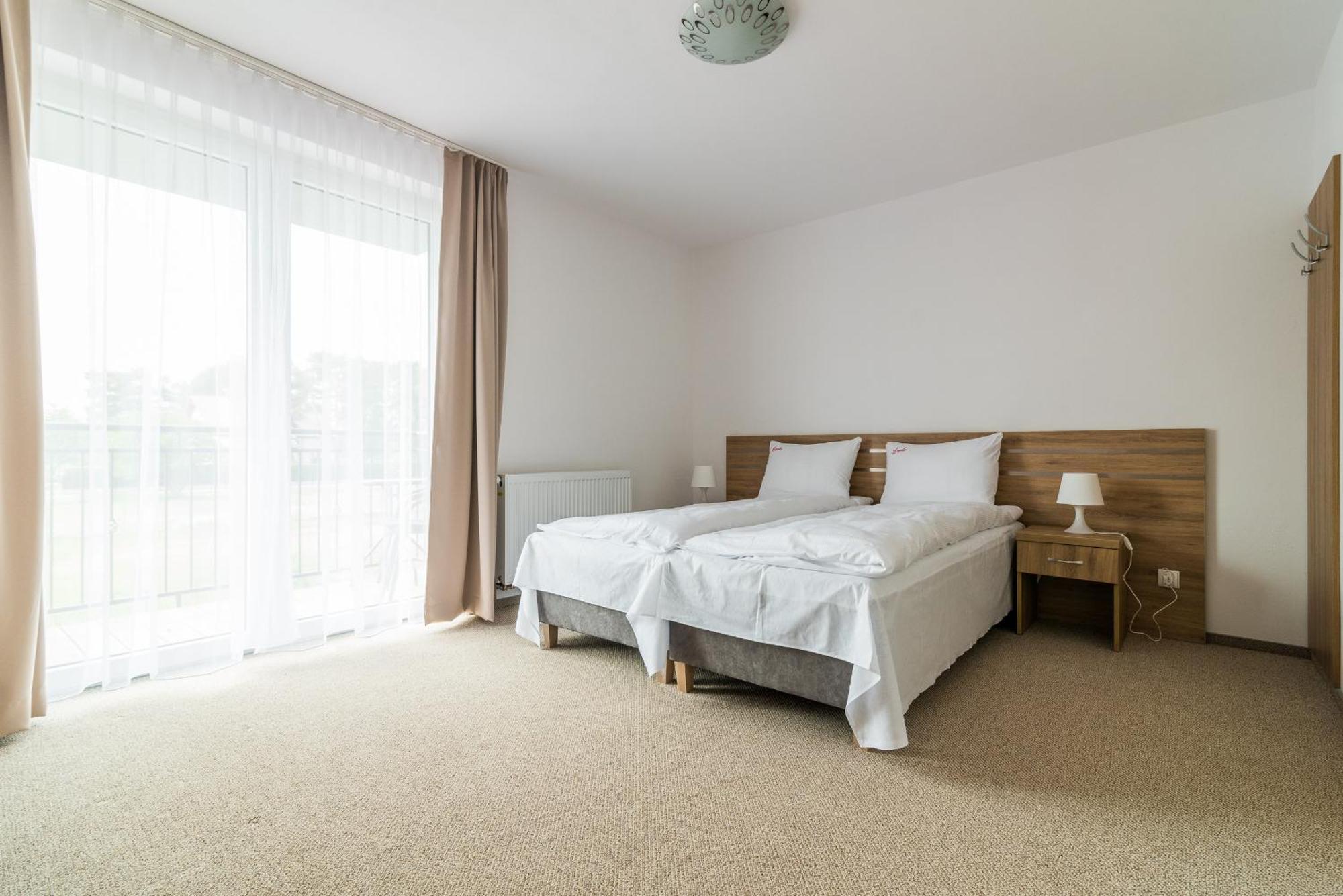 Magnolia Pokoje I Apartamenty Debki Dębki Exterior foto