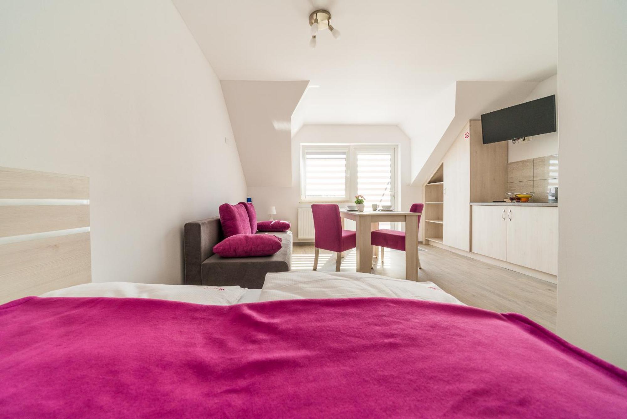 Magnolia Pokoje I Apartamenty Debki Dębki Exterior foto