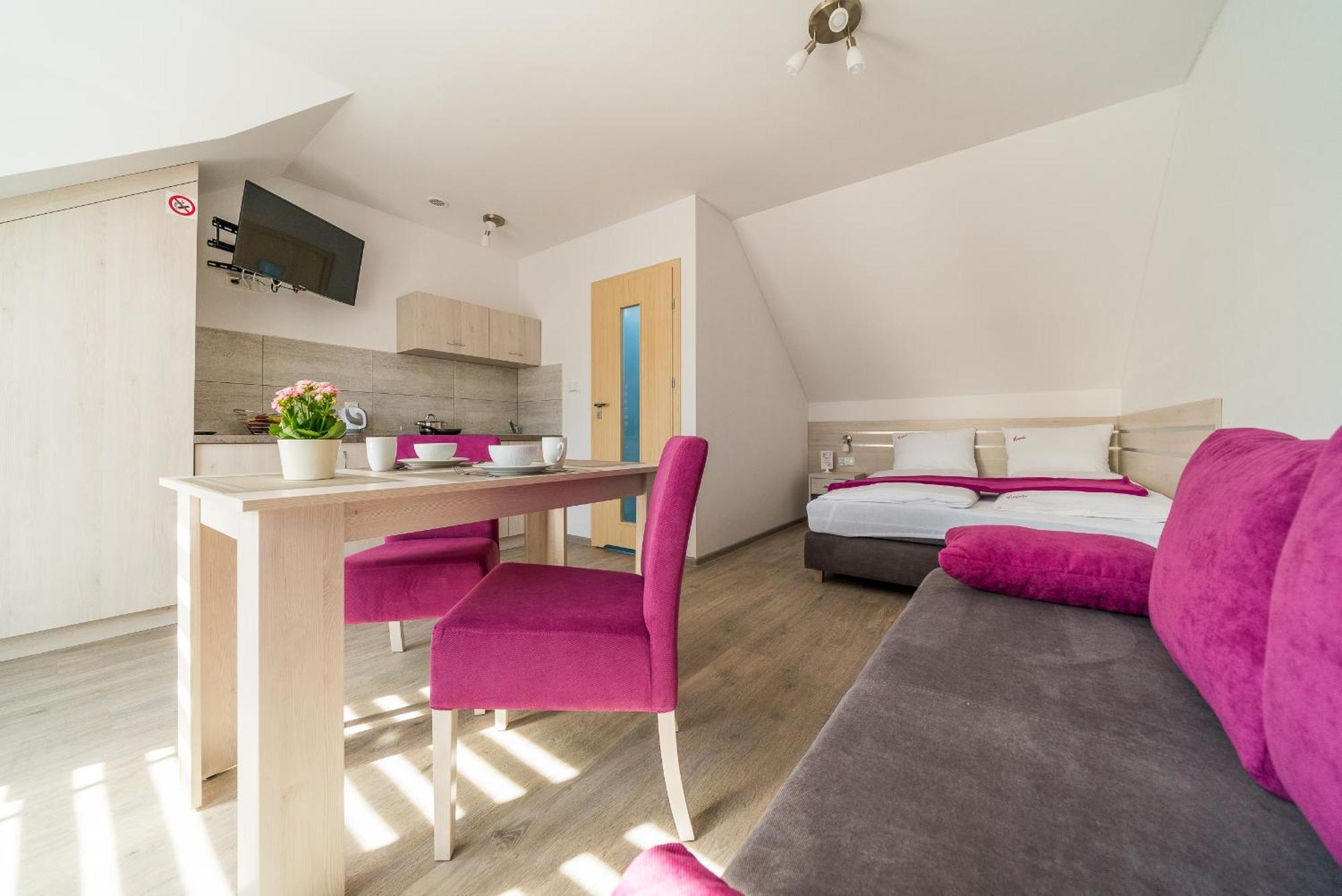 Magnolia Pokoje I Apartamenty Debki Dębki Exterior foto