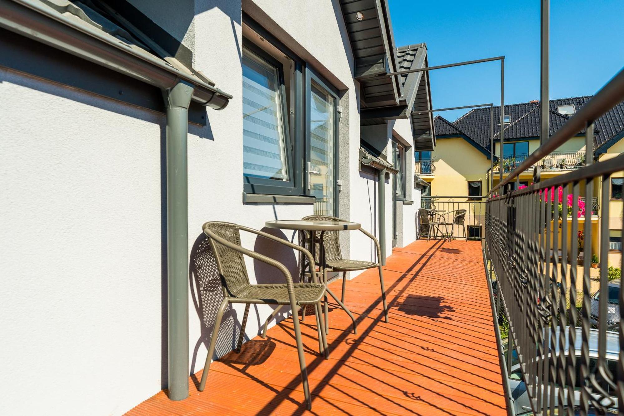 Magnolia Pokoje I Apartamenty Debki Dębki Exterior foto