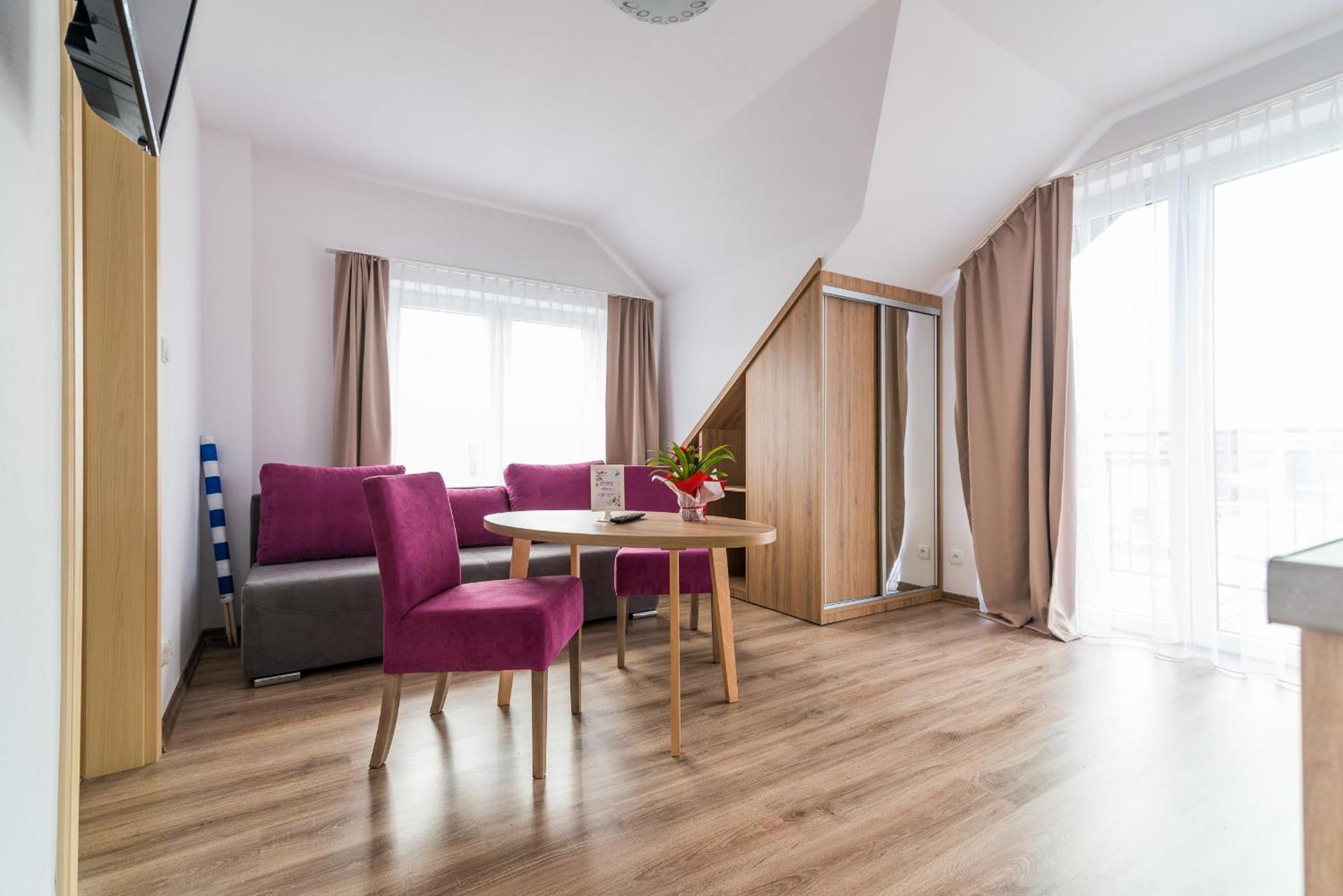 Magnolia Pokoje I Apartamenty Debki Dębki Exterior foto