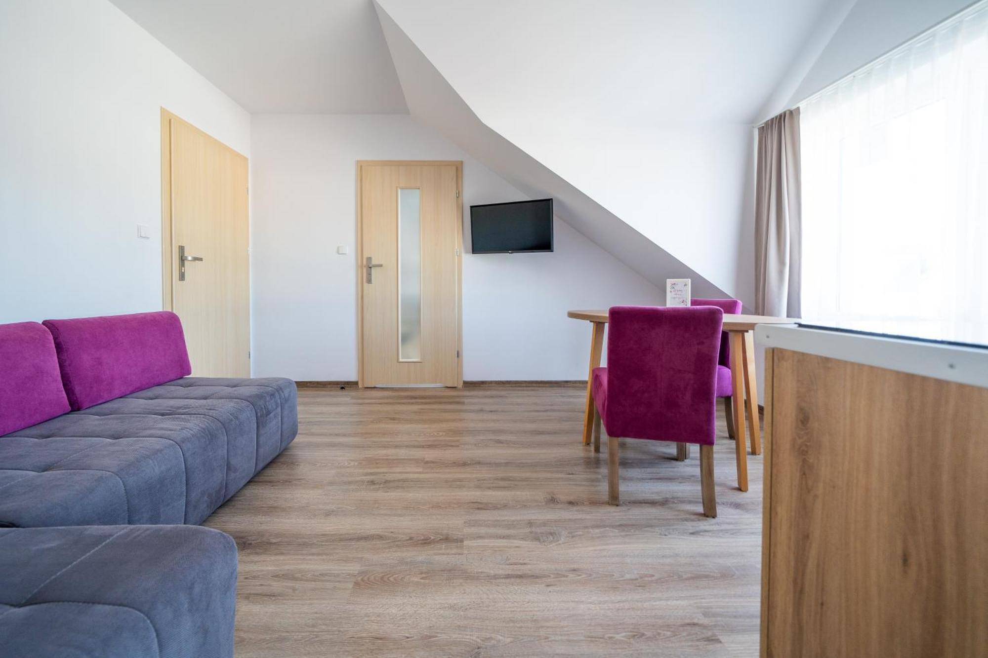 Magnolia Pokoje I Apartamenty Debki Dębki Exterior foto